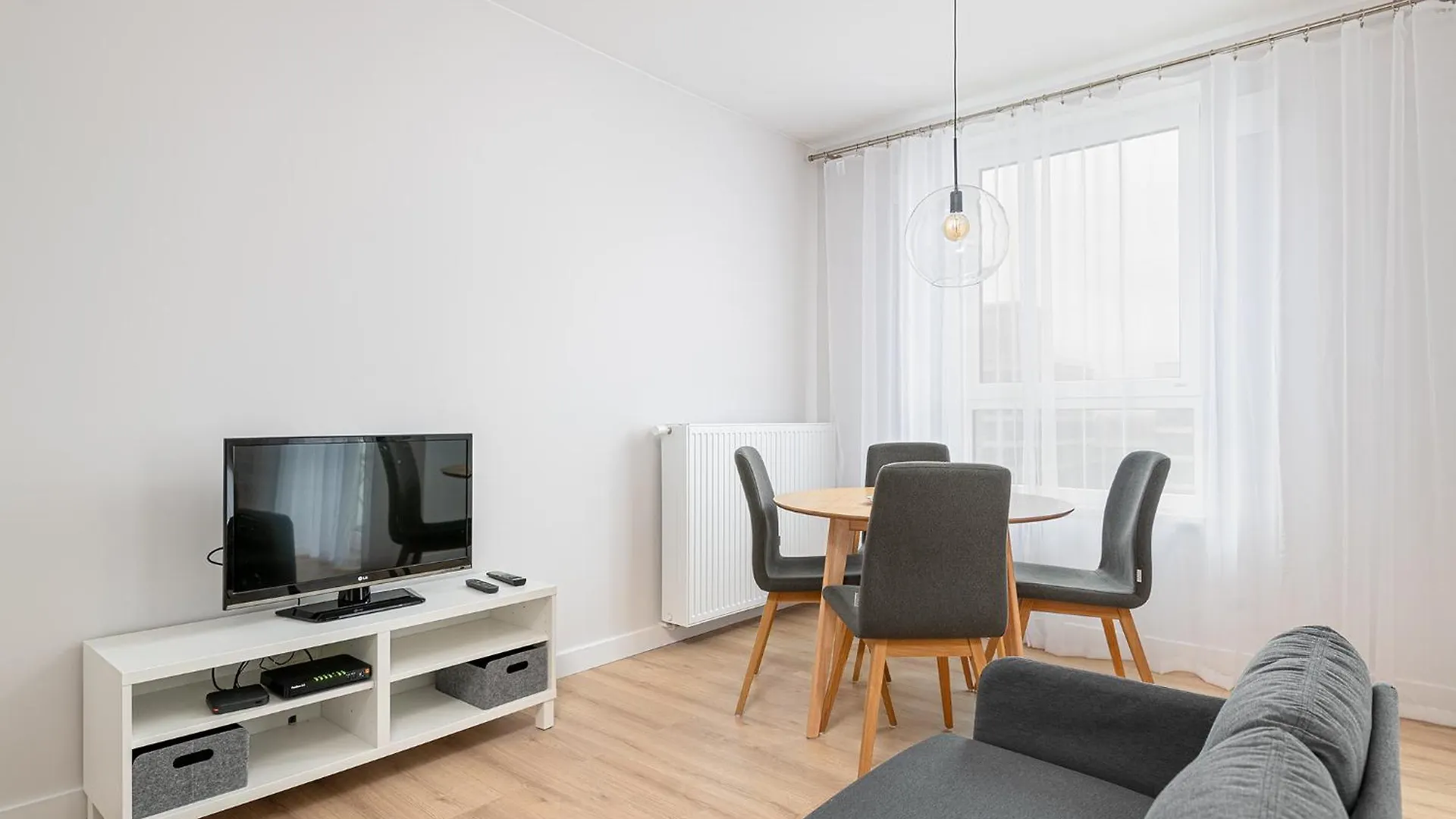 Rentplanet - Apartamenty Wiktoryn Warsaw 0*,  Poland