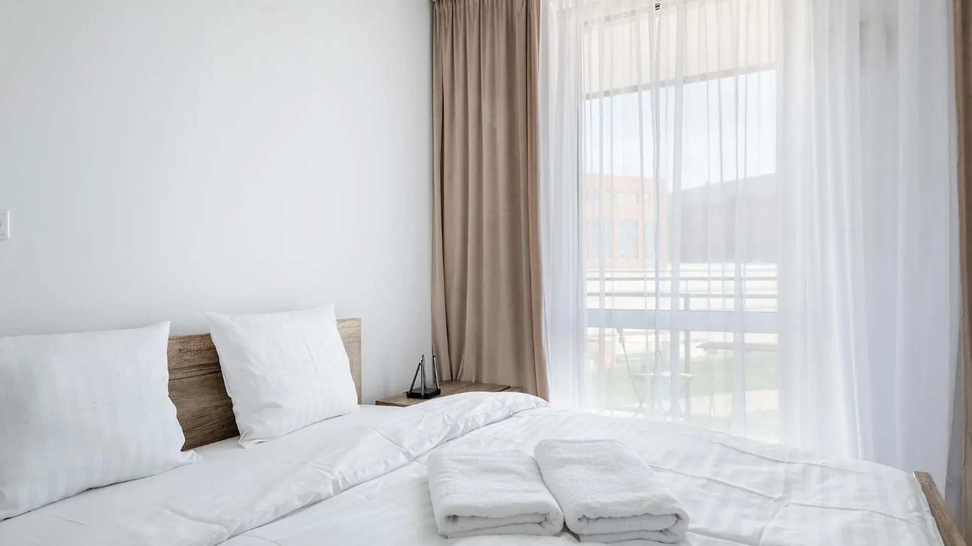 Apartment Rentplanet - Apartamenty Wiktoryn Warsaw